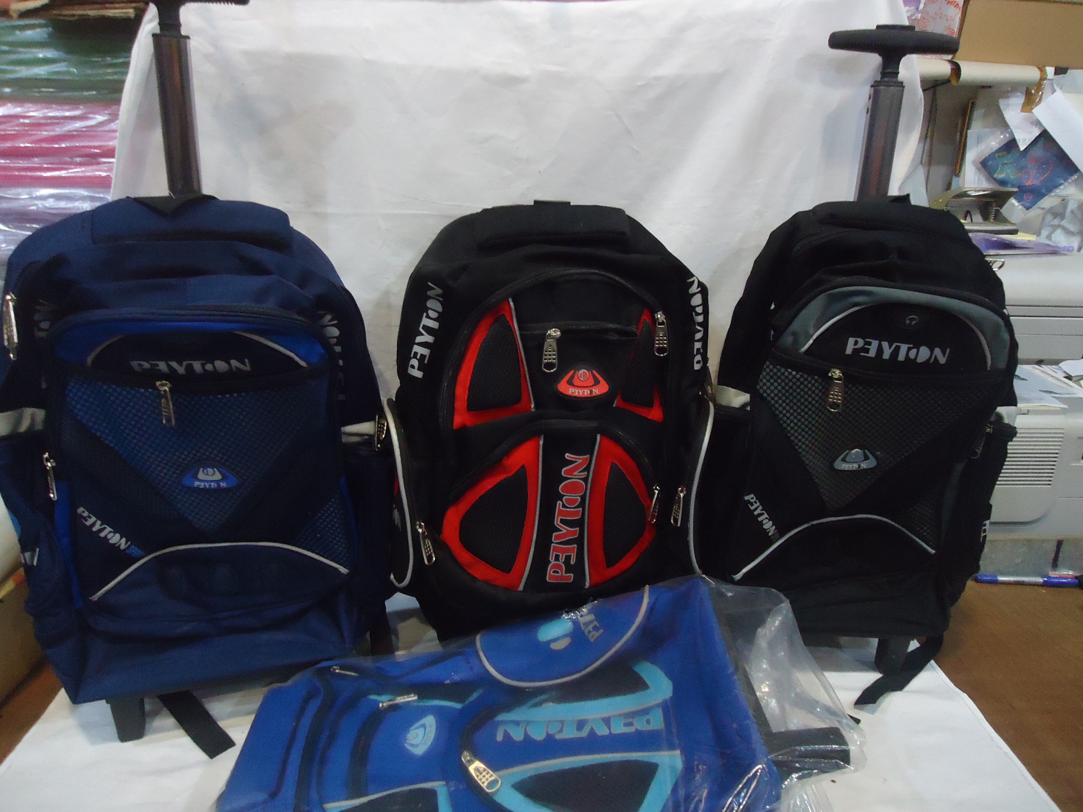 MOCHILA PEYTON C/CARRO REF. X uni. | Distribuidora CyG